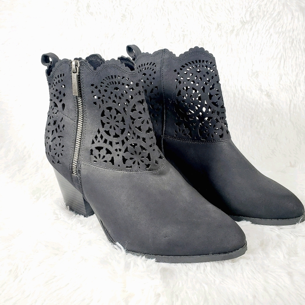 Avenue Cloud Walkers Ankle Booties-10W